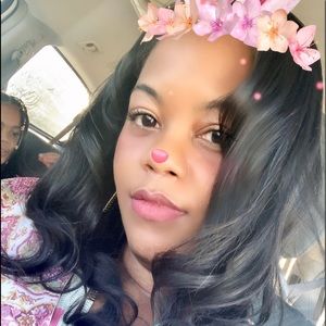 Meet your Posher, Kayla